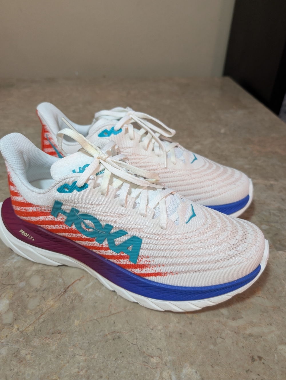 Hoka One One Mach 5 "White Flame Blue" Running Shoes 1127894 Women’s Size 9B